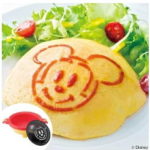 電子レンジでミッキーマウスのオムライス